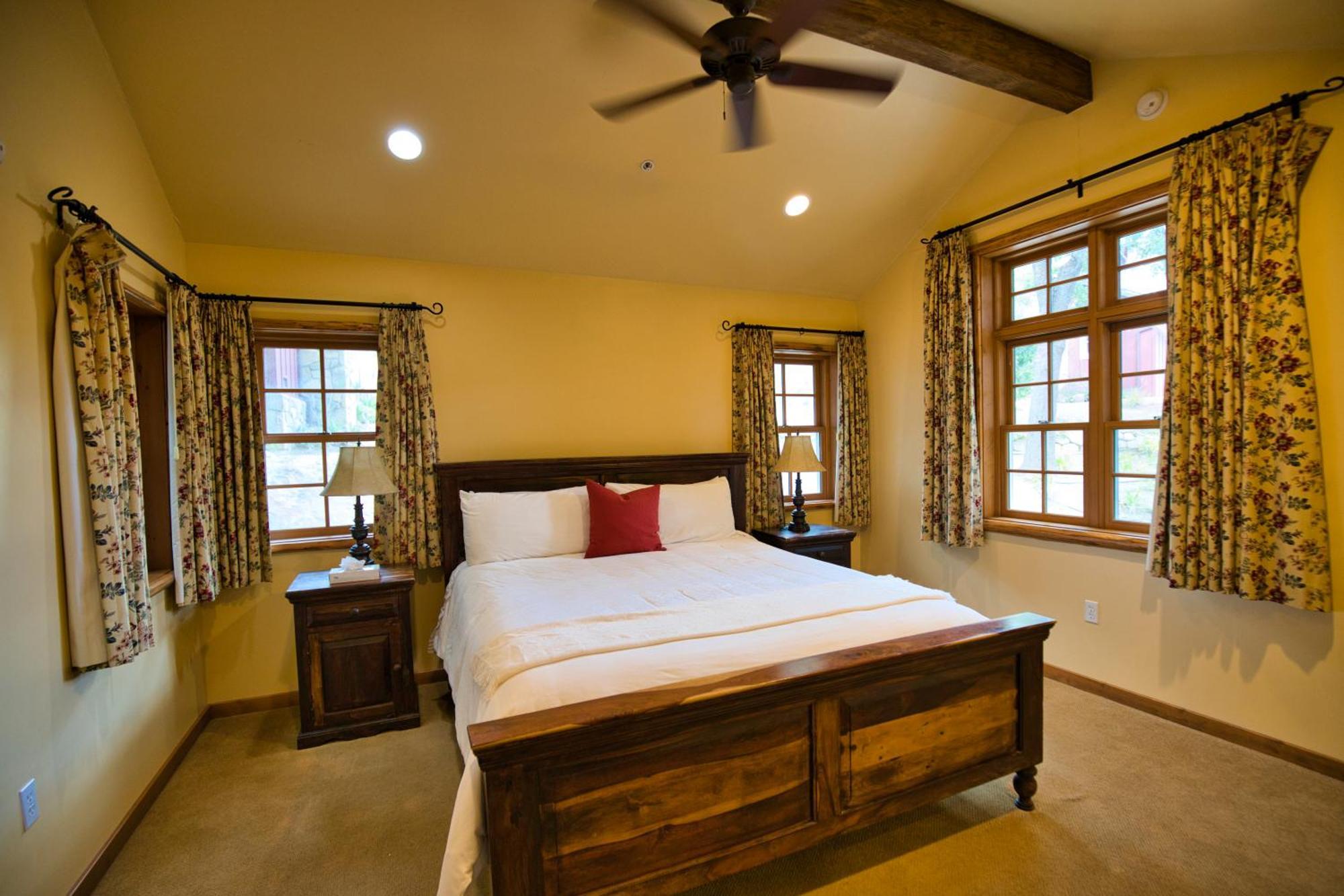 فندق Circle Bar B Guest Ranch Capitan المظهر الخارجي الصورة