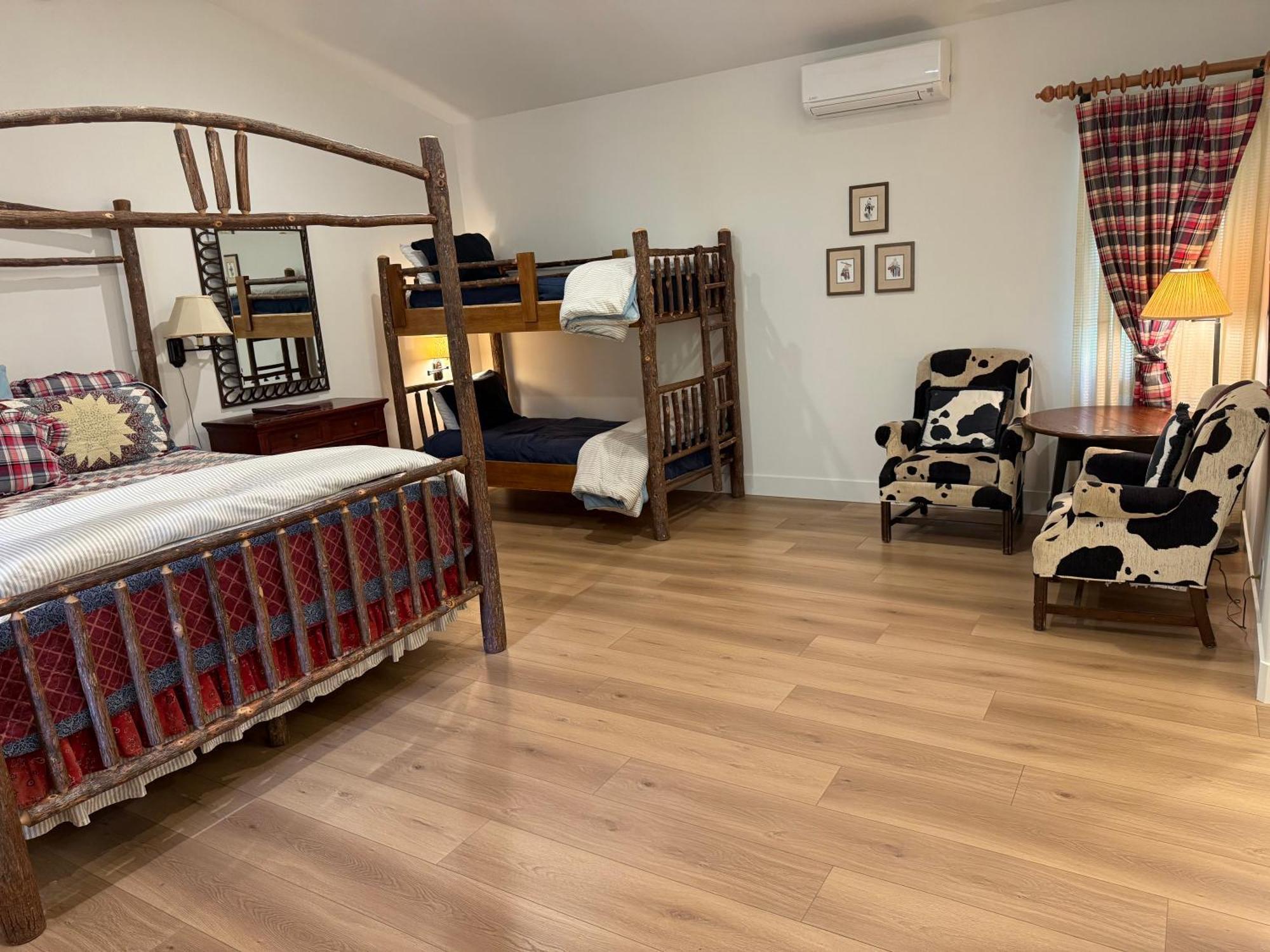 فندق Circle Bar B Guest Ranch Capitan المظهر الخارجي الصورة